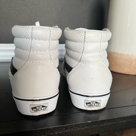 Vans ultra cush! Comfy. wore twice. - Picture 4 of 7